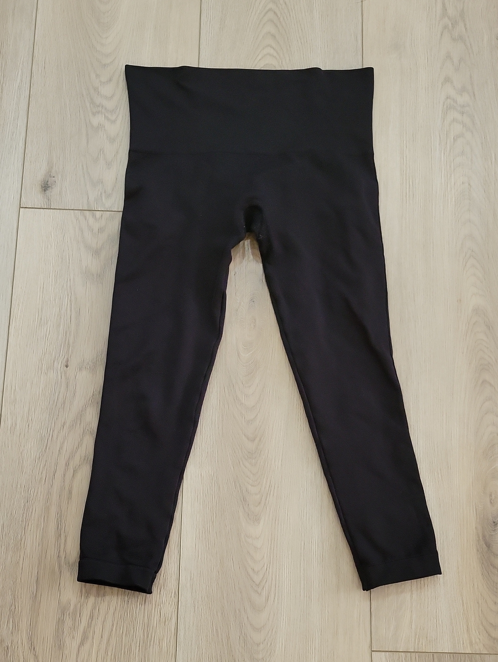 SPANX High-Waist Black Crop Leggings